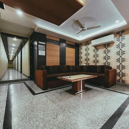 Hotel S L E Residency Varanasi Eksteriør billede