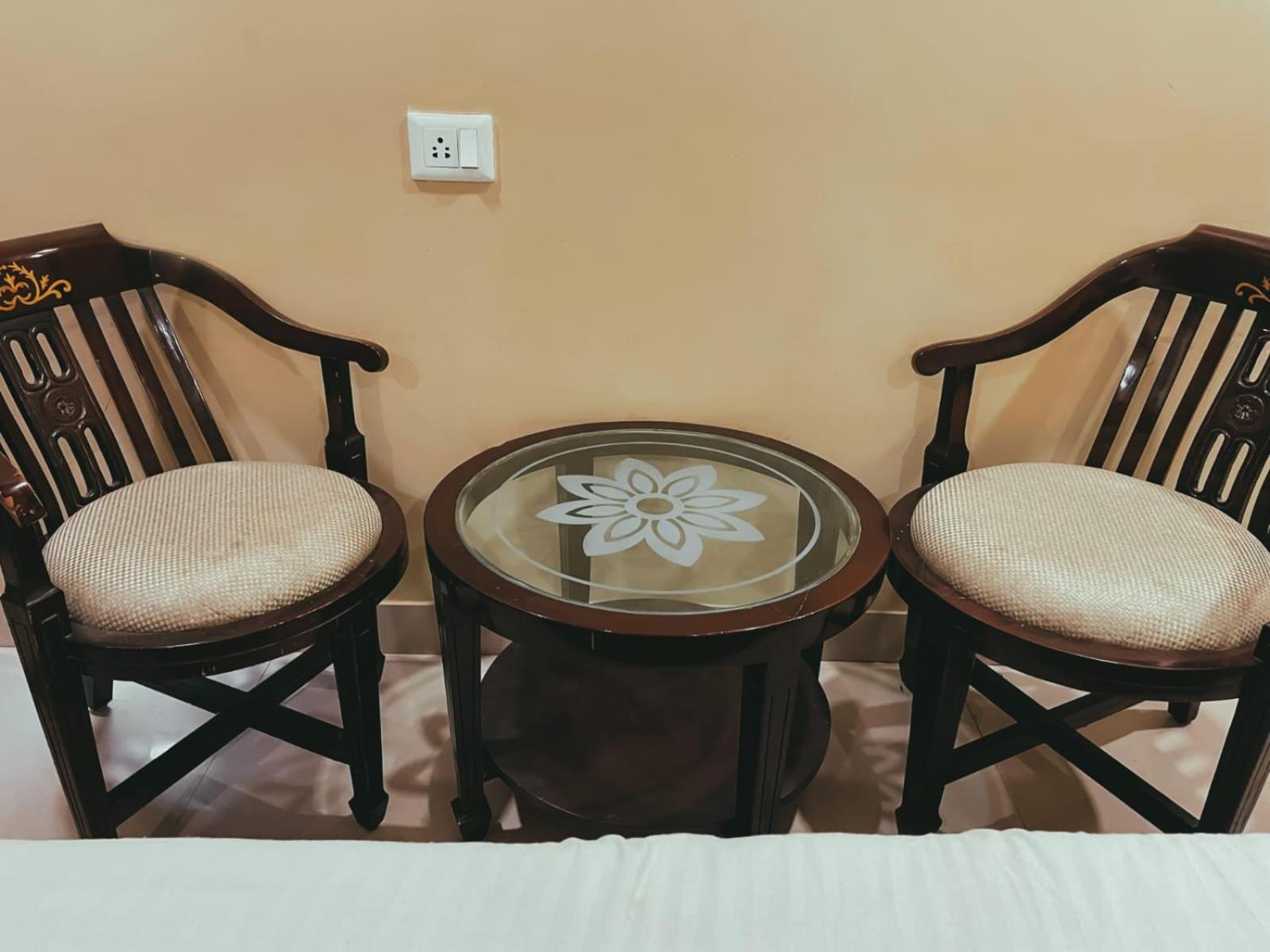 Hotel S L E Residency Varanasi Eksteriør billede