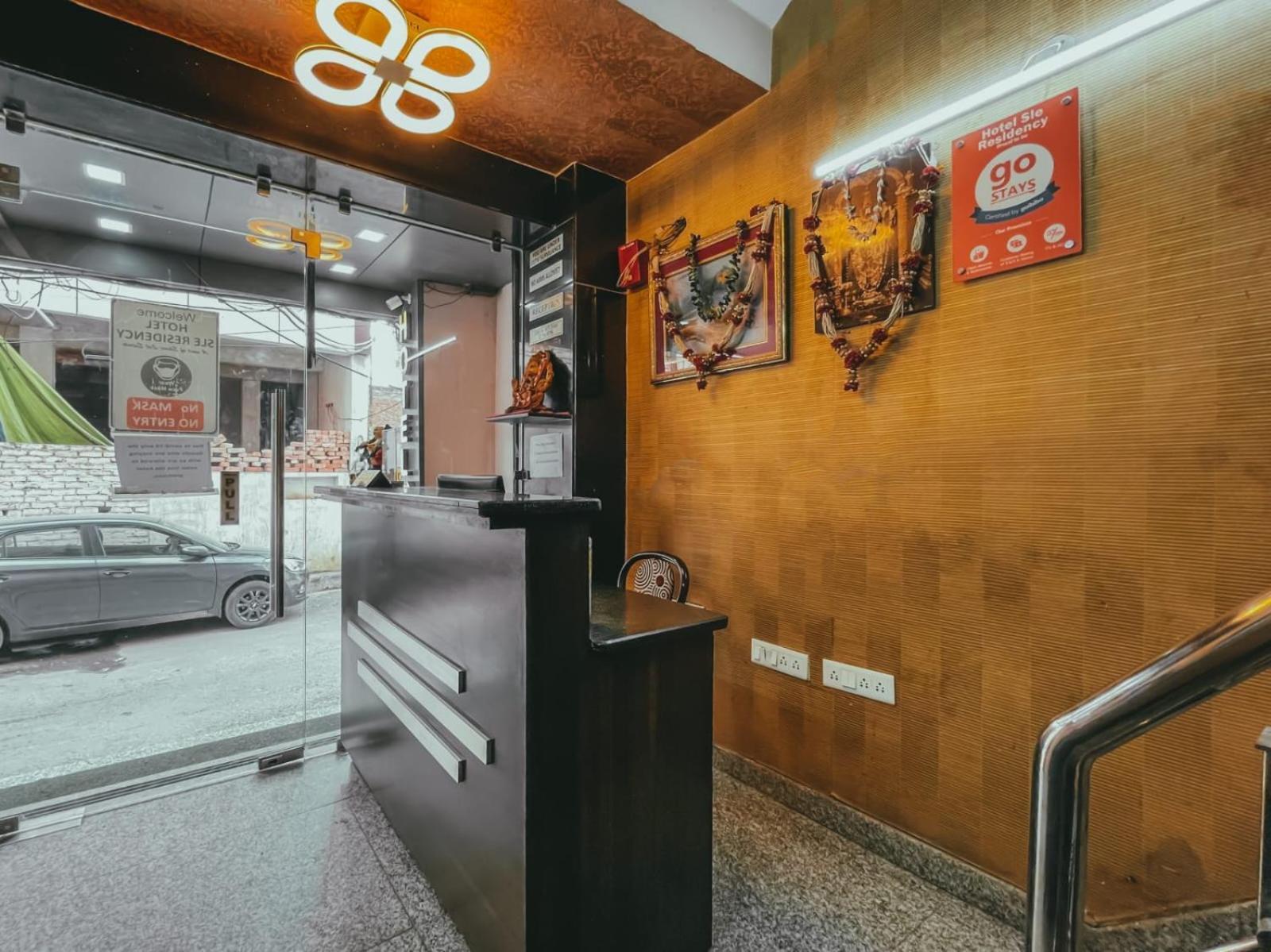 Hotel S L E Residency Varanasi Eksteriør billede