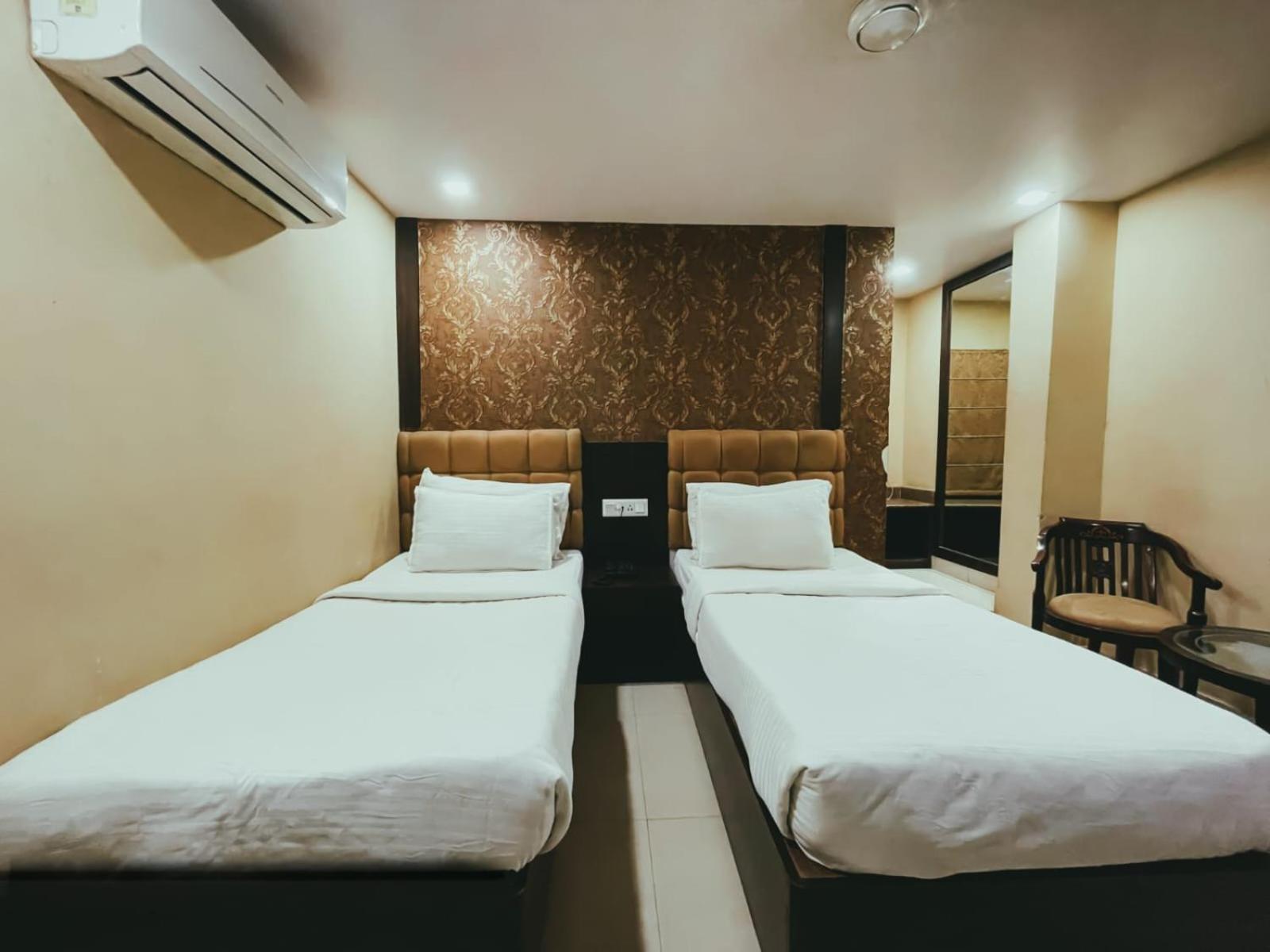 Hotel S L E Residency Varanasi Eksteriør billede