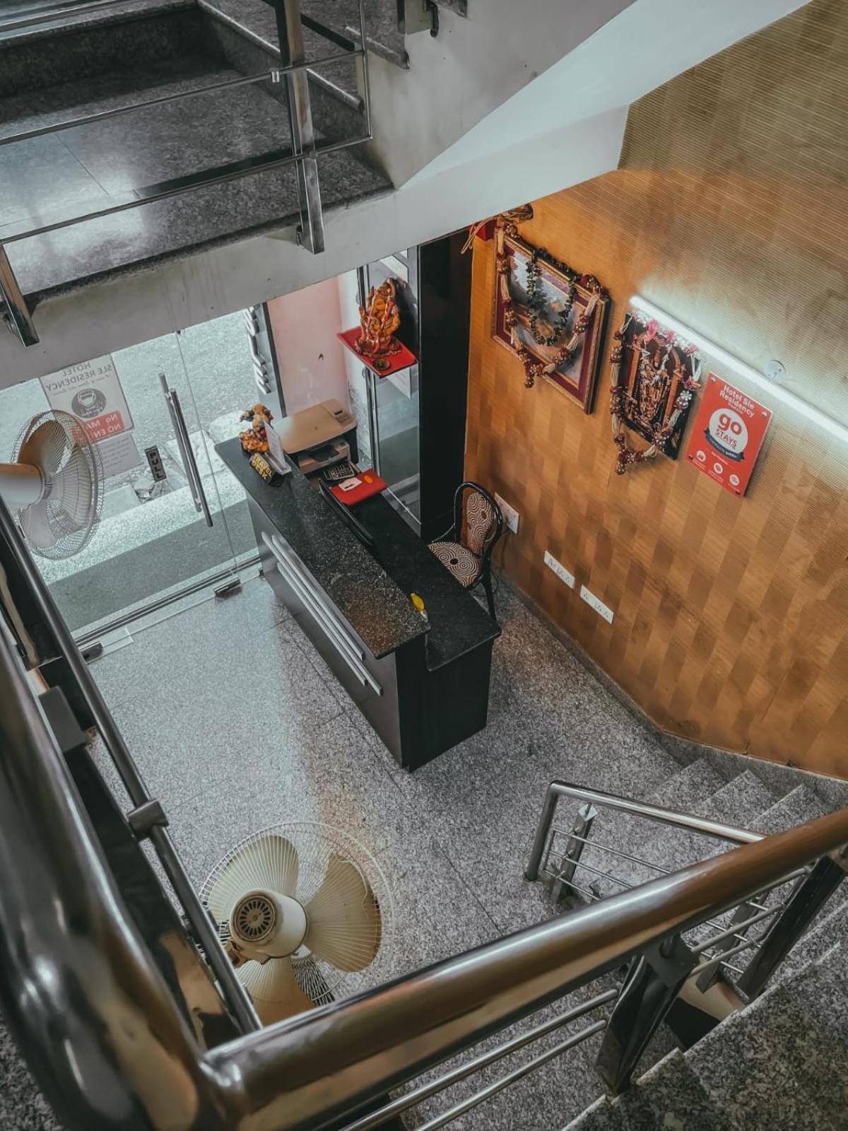 Hotel S L E Residency Varanasi Eksteriør billede